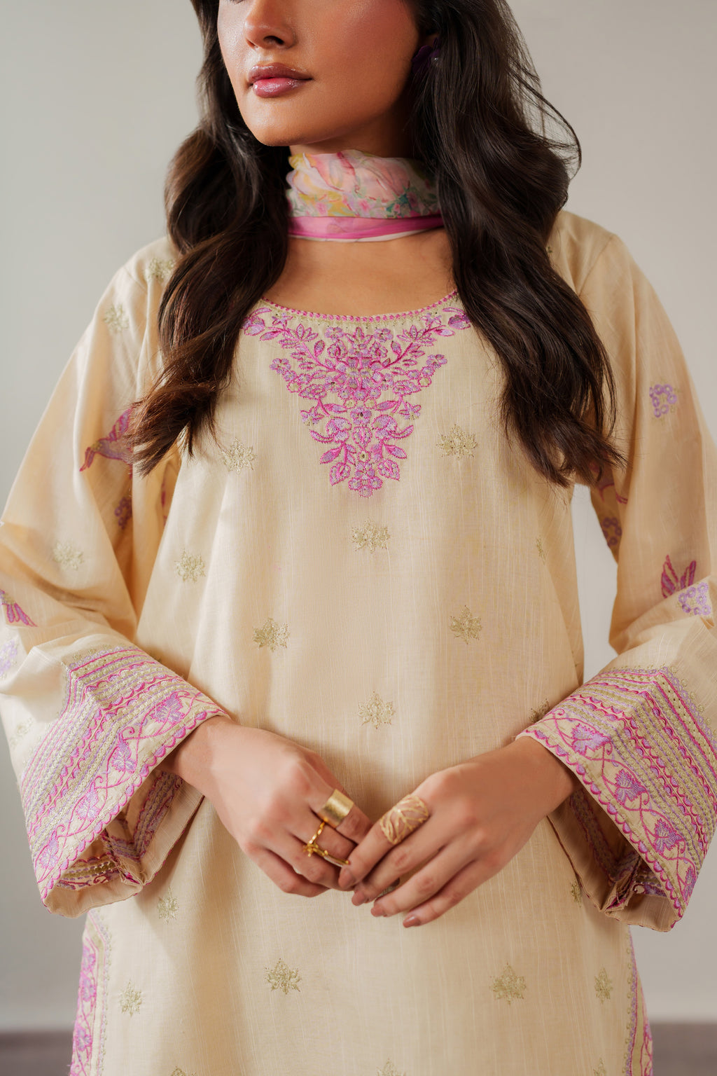 MEHER - Beige