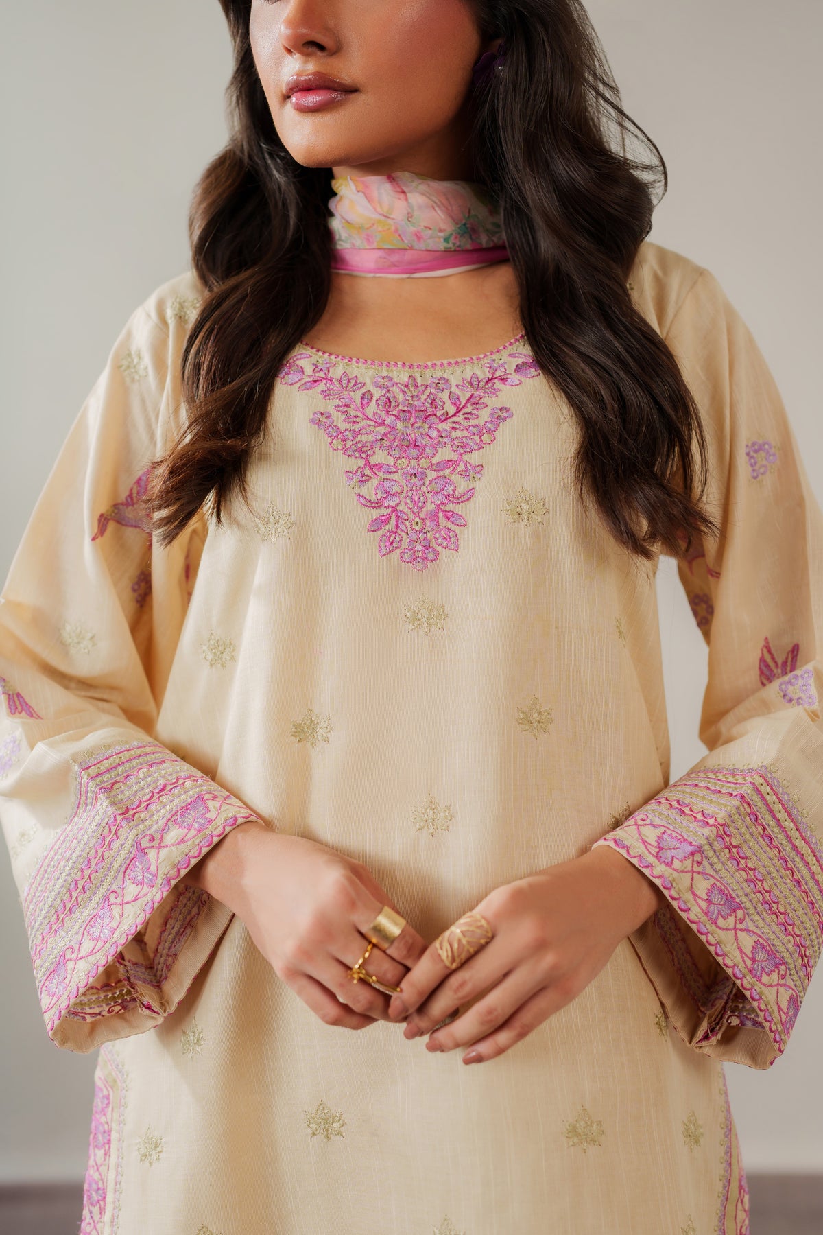 MEHER - Beige