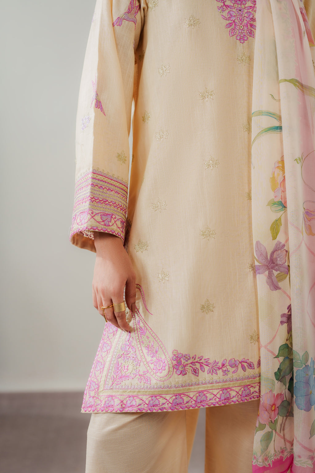 MEHER - Beige